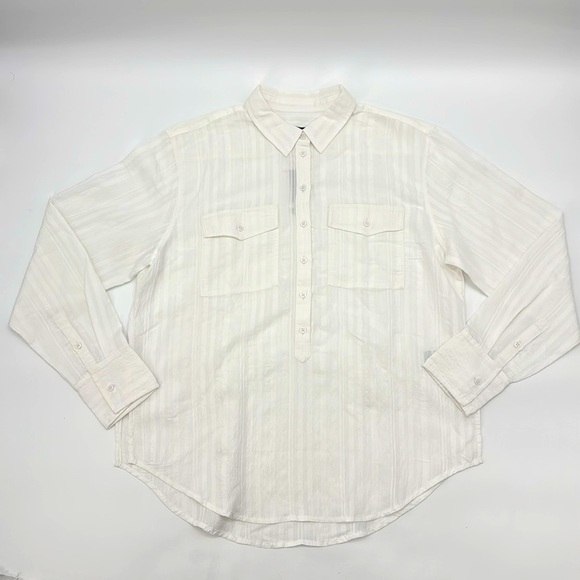 J. Crew Textured popover top size Medium NWT CA604 - Picture 2 of 9